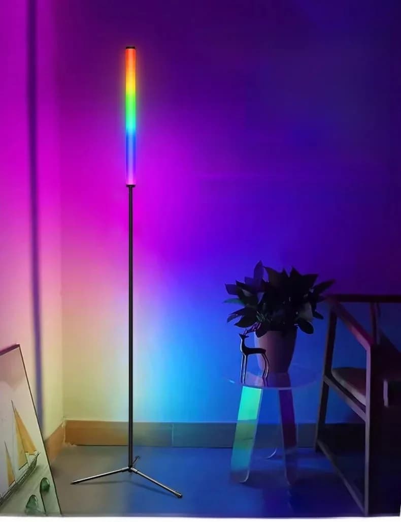 RGB värvimuutev põrandalamp muusikasünkrooni ja rakenduse juhtimisega